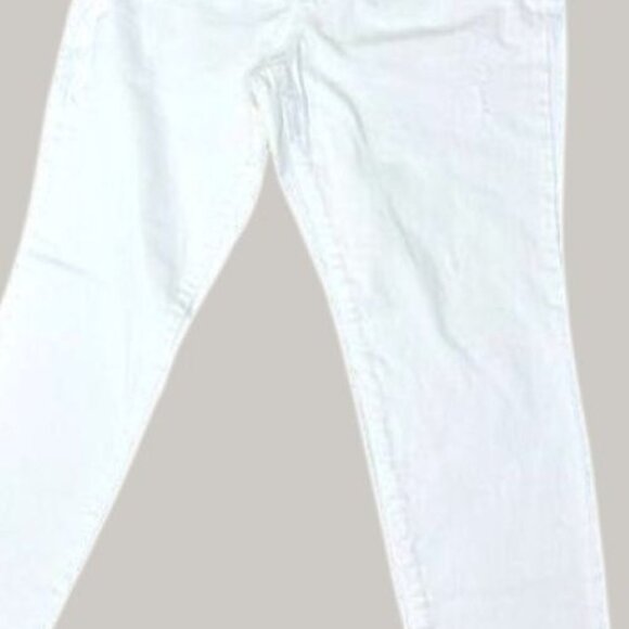 S & Co. White Skinny Jeans Size 14 – Pristine, Polished, Modern‎ Fit - Picture 2 of 9